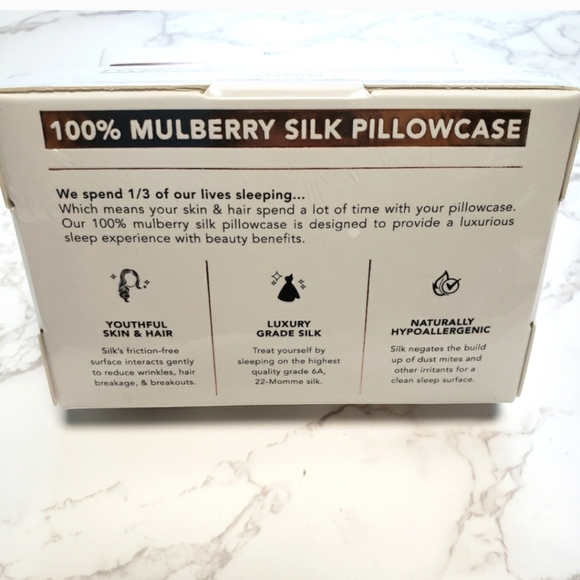 Mulberry Silk pillowcase for frizz-free hair Breathable silk pillowcase … - Picture 2 of 3